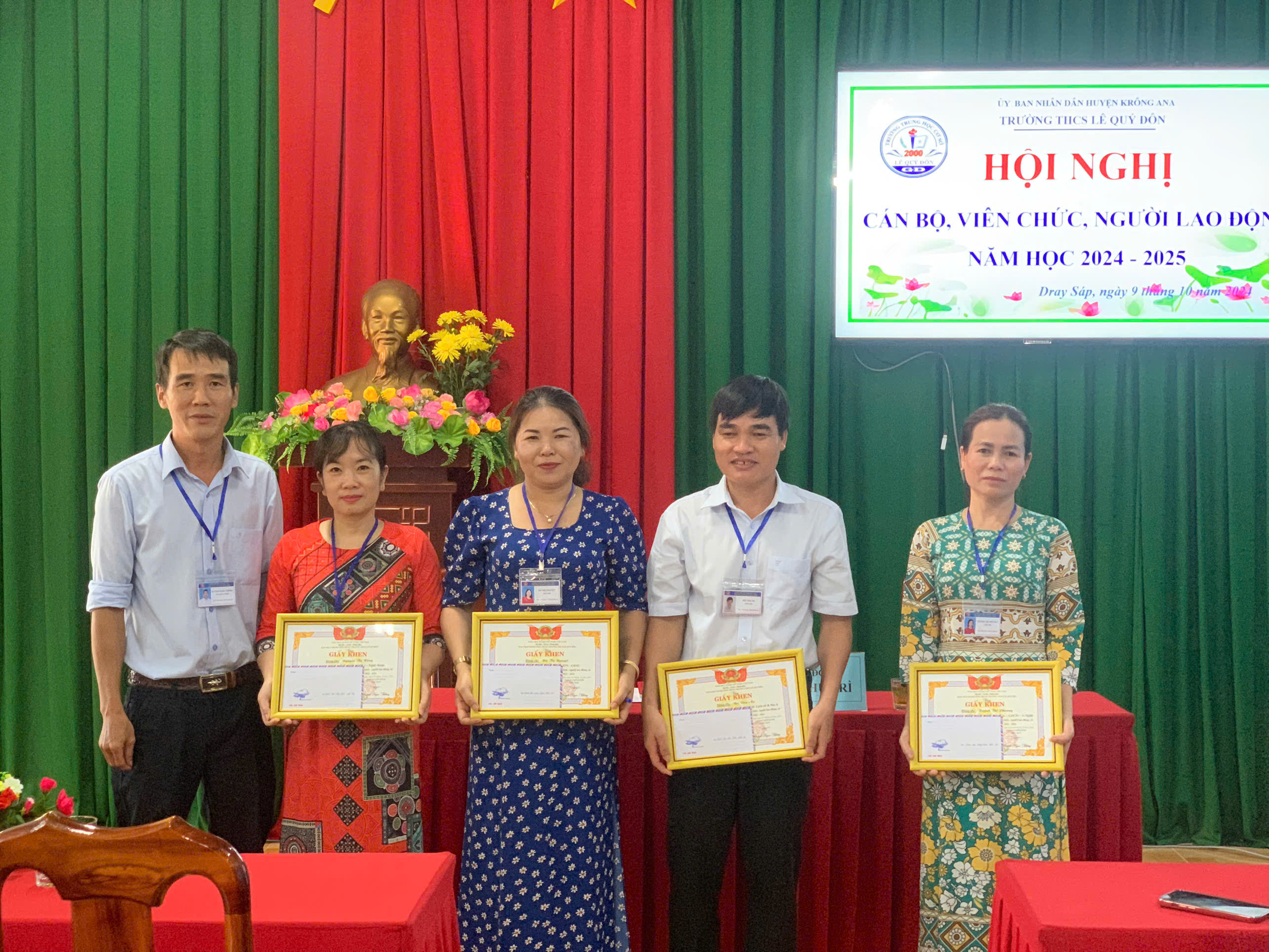 z5930853940789_53ae380eea380b4d5cffdd6ab33142ab